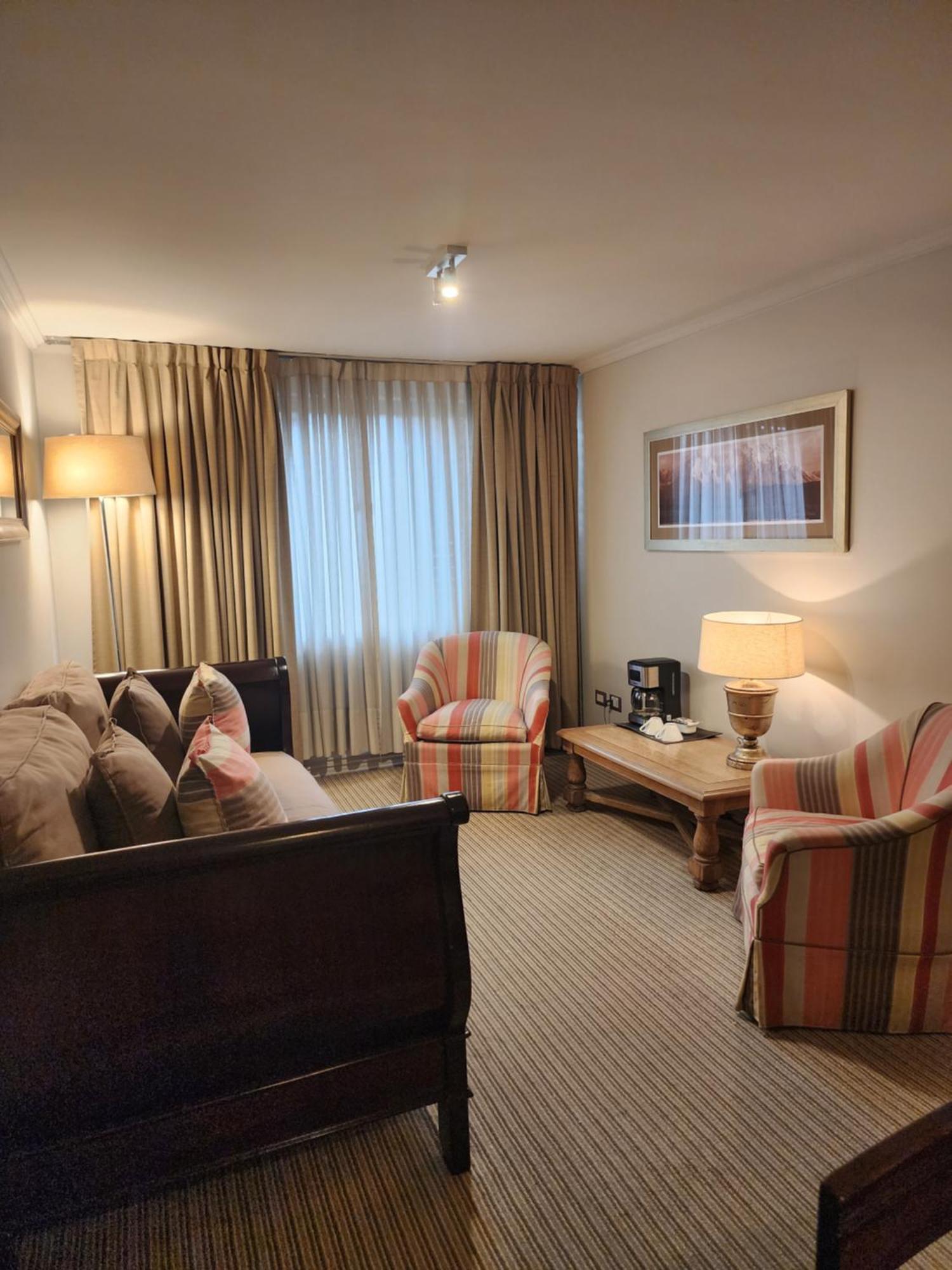 סנטיאגו Hotel Los Espanoles Plus מראה חיצוני תמונה