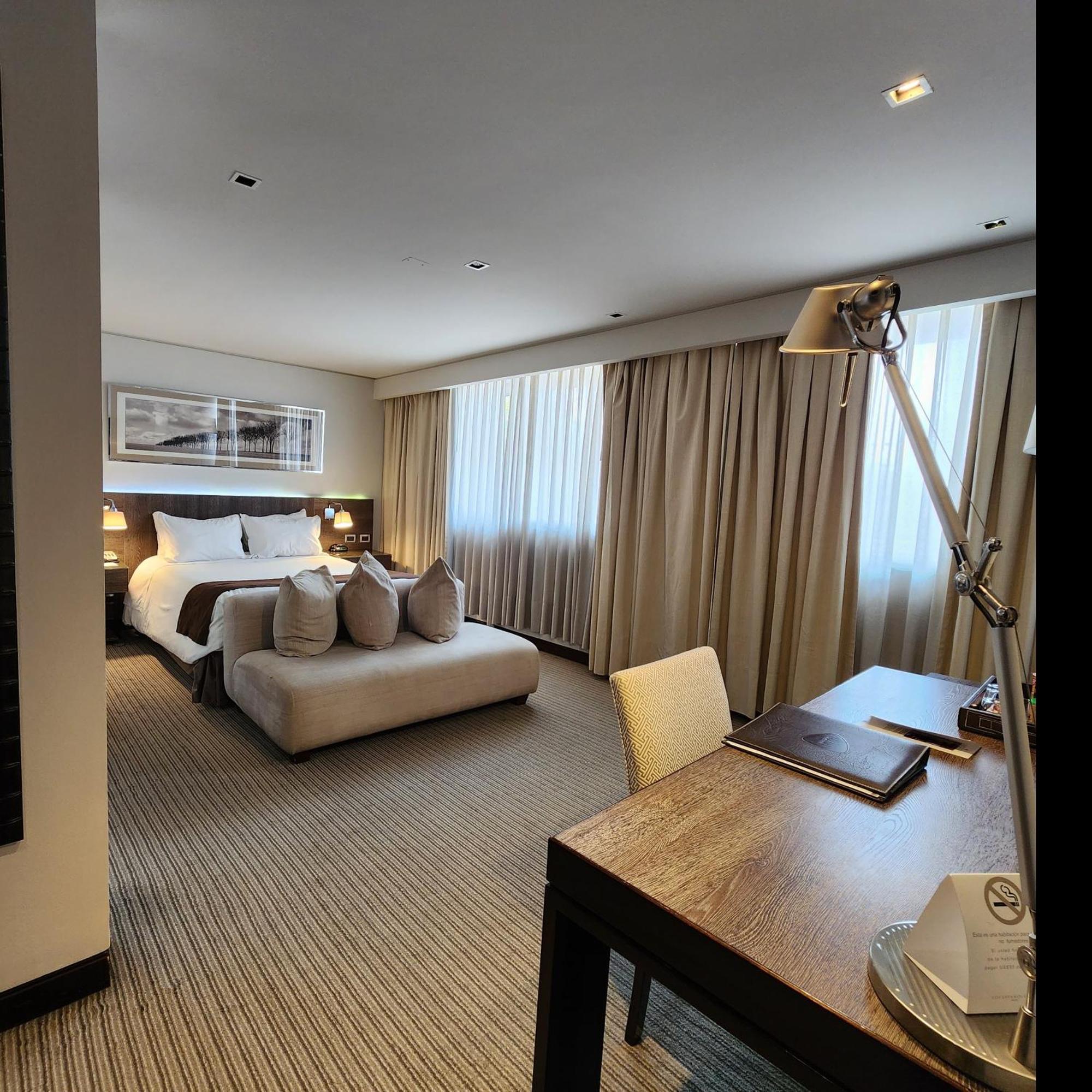 סנטיאגו Hotel Los Espanoles Plus מראה חיצוני תמונה