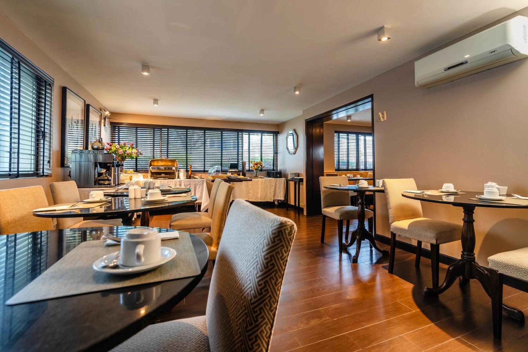 סנטיאגו Hotel Los Espanoles Plus מראה חיצוני תמונה
